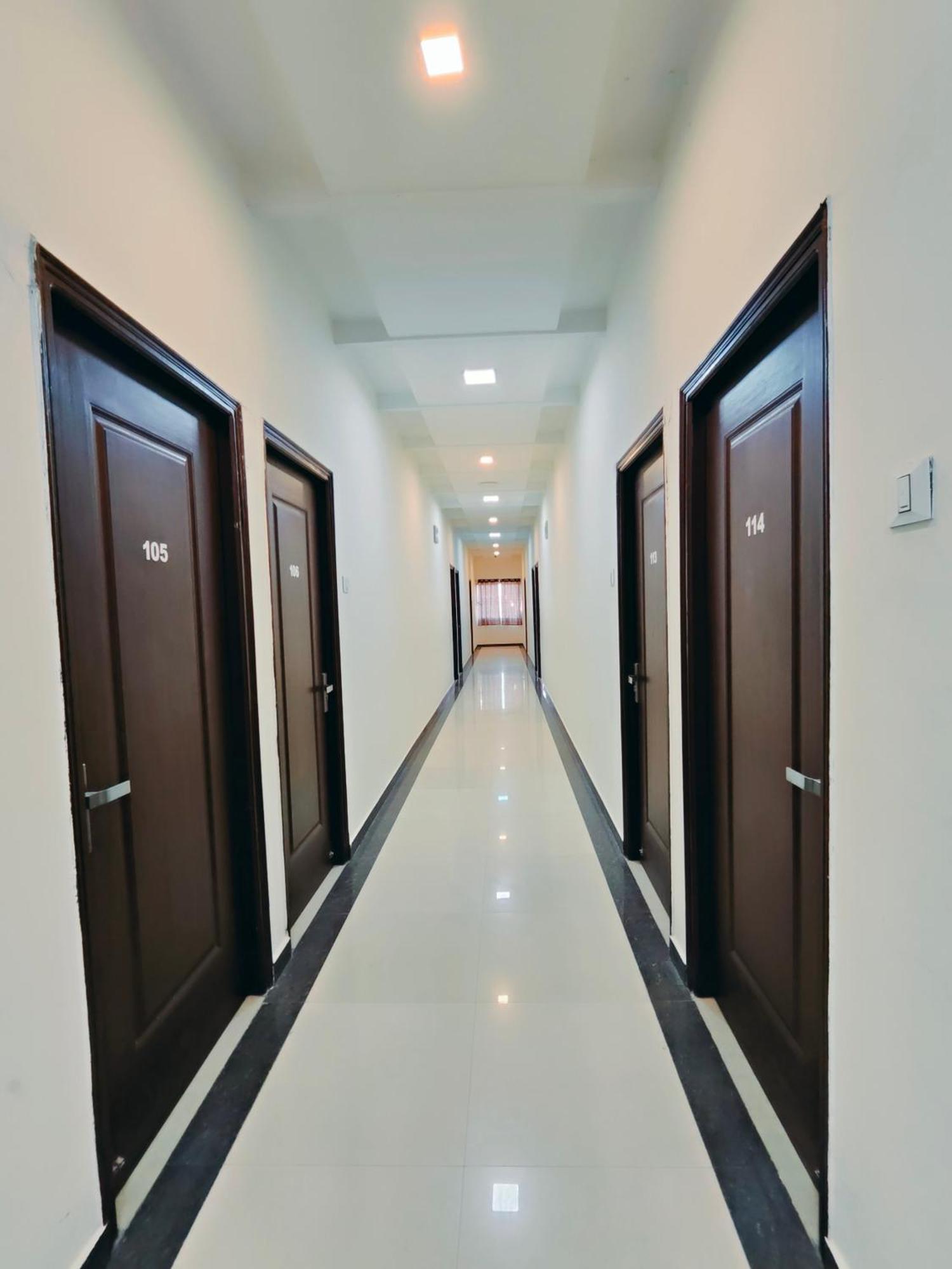 Hotel Heritage Palace Бхудж Экстерьер фото